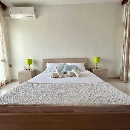 Szálloda Lux *